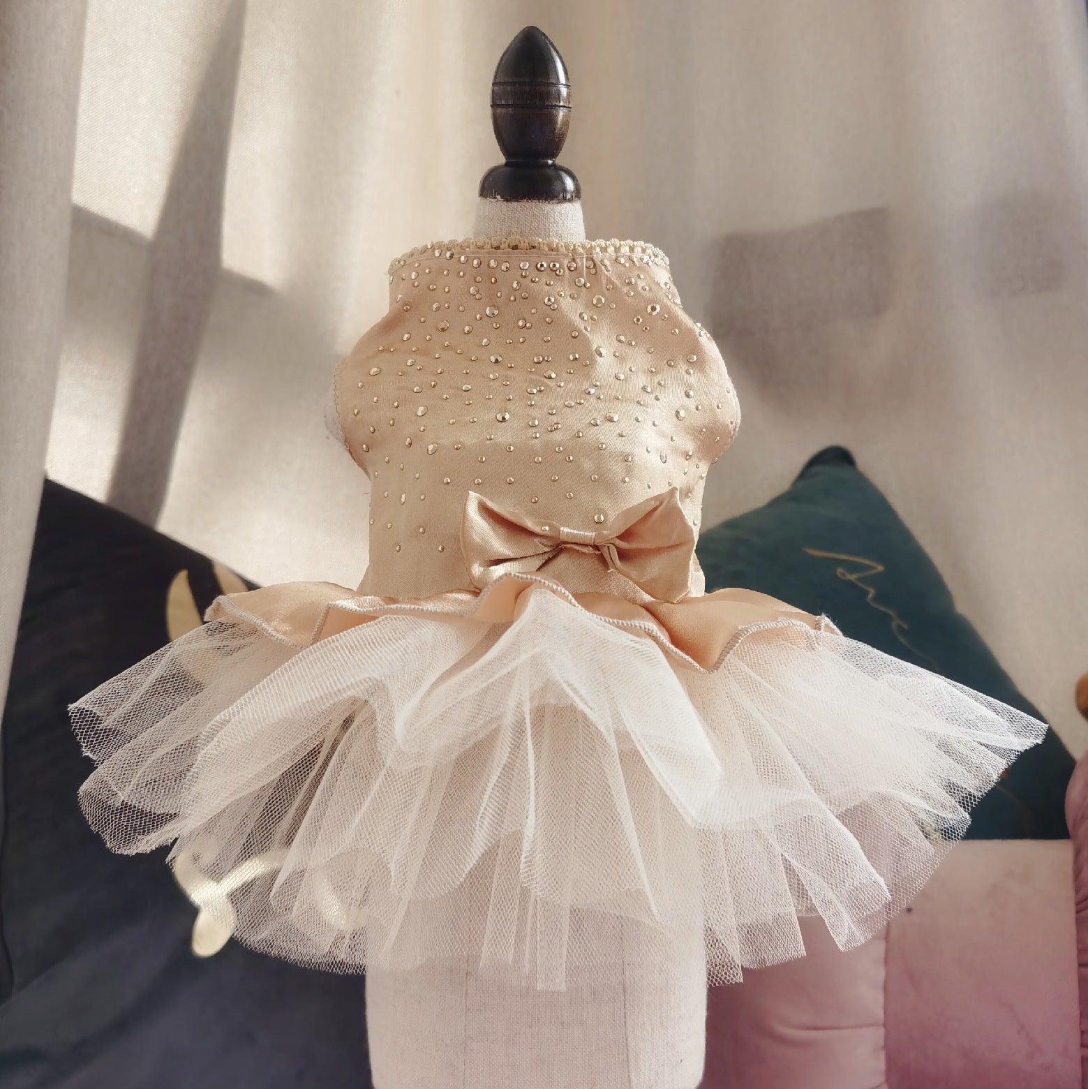 Princess Pet Skirt: Stylish And Elegant Clothes For Cats And Dogs-3